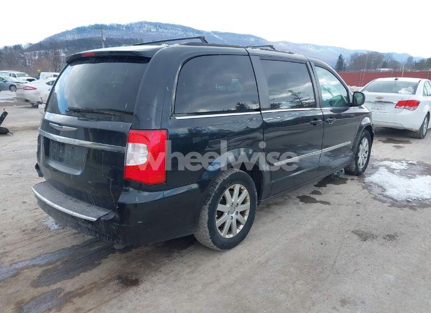 Photo 4 of 2014 Chrysler Town & COUNTRY TOURING (VIN 2C4RC1BG1ER157158)