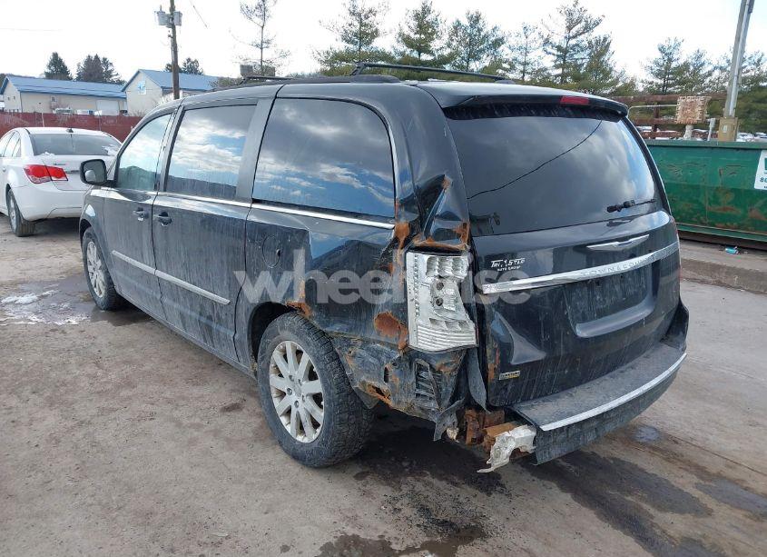 Photo 6 of 2014 Chrysler Town & COUNTRY TOURING (VIN 2C4RC1BG1ER157158)