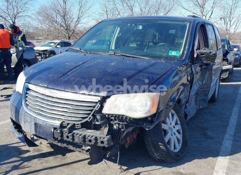 Photo 6 of 2014 Chrysler Town & COUNTRY TOURING (VIN 2C4RC1BG1ER157984)