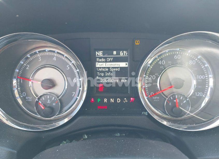 Photo 7 of 2014 Chrysler Town & COUNTRY TOURING (VIN 2C4RC1BG1ER157984)