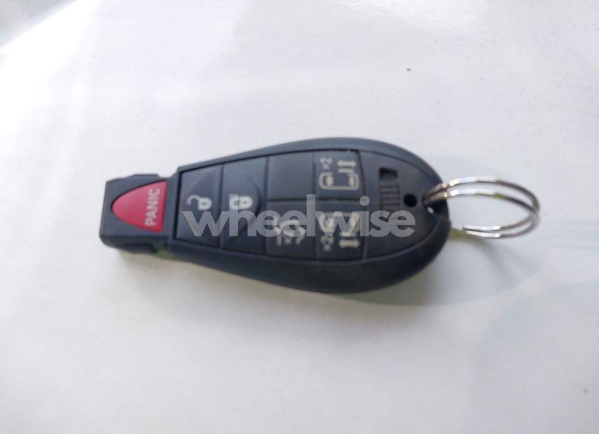 Photo 11 of 2014 Chrysler Town & COUNTRY TOURING (VIN 2C4RC1BG1ER216032)