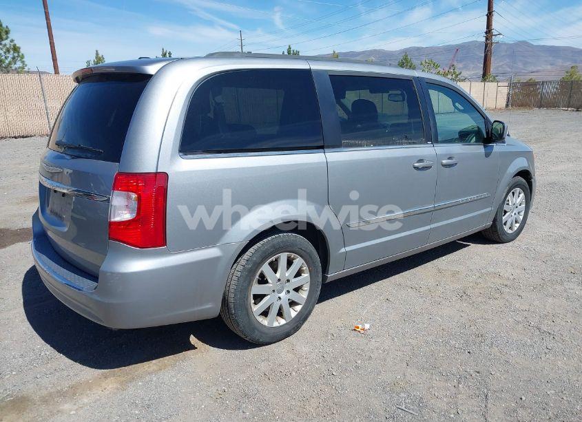 Photo 4 of 2014 Chrysler Town & COUNTRY TOURING (VIN 2C4RC1BG1ER216032)