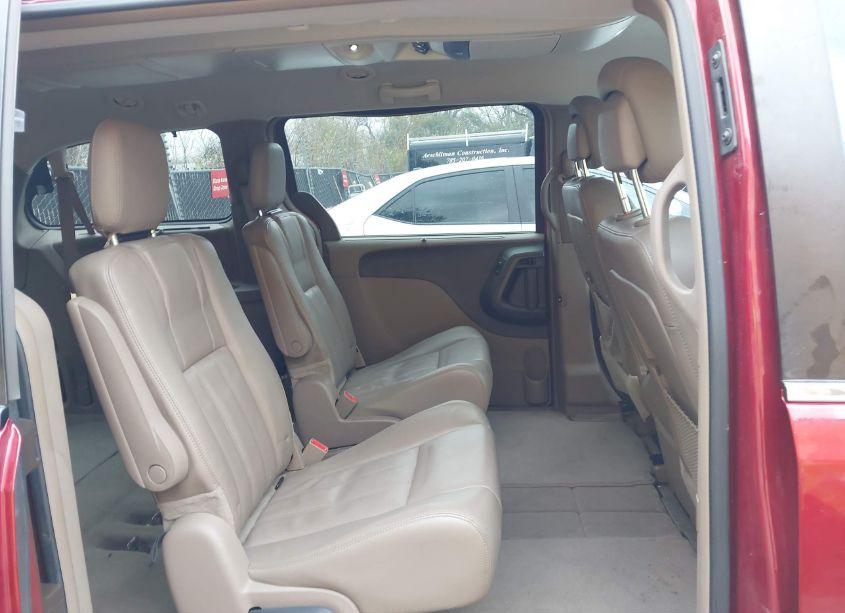 Photo 8 of 2014 Chrysler Town & COUNTRY TOURING (VIN 2C4RC1BG1ER219593)