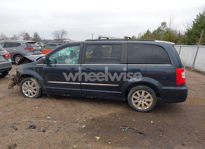 Photo 14 of 2014 Chrysler Town & COUNTRY TOURING (VIN 2C4RC1BG1ER271404)