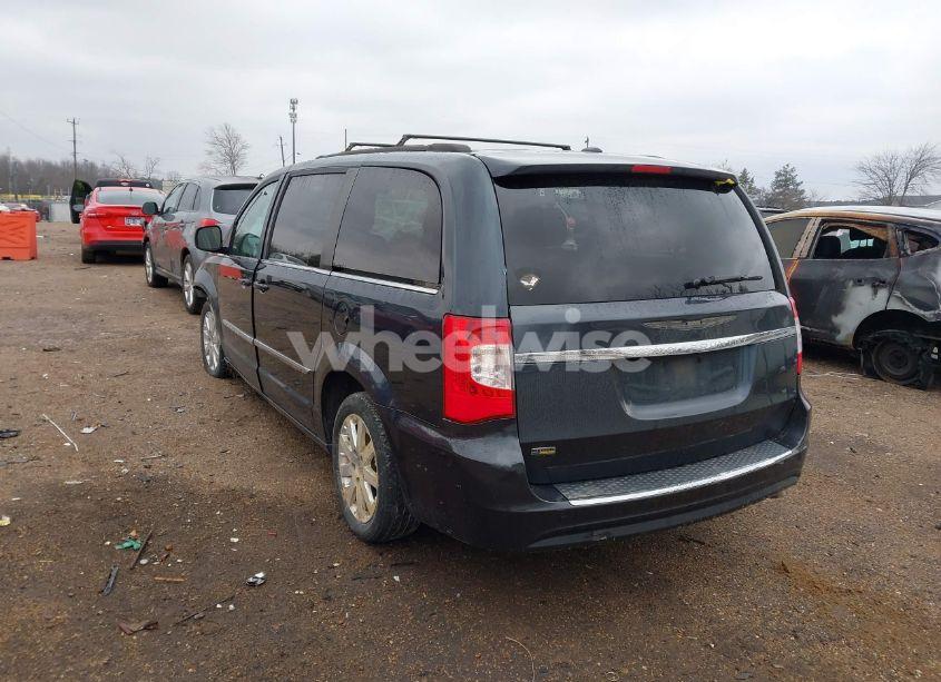 Photo 3 of 2014 Chrysler Town & COUNTRY TOURING (VIN 2C4RC1BG1ER271404)