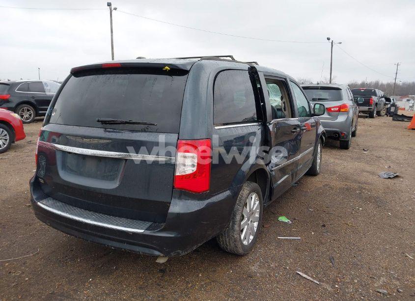 Photo 4 of 2014 Chrysler Town & COUNTRY TOURING (VIN 2C4RC1BG1ER271404)