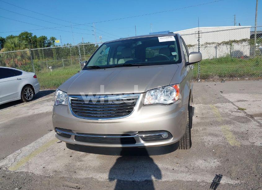 Photo 6 of 2014 Chrysler Town & COUNTRY TOURING (VIN 2C4RC1BG1ER285917)
