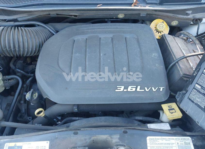 Photo 10 of 2014 Chrysler Town & COUNTRY TOURING (VIN 2C4RC1BG1ER338793)