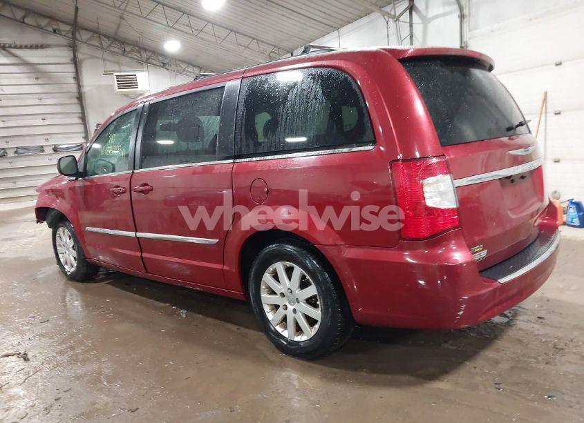 Photo 3 of 2014 Chrysler Town & COUNTRY TOURING (VIN 2C4RC1BG1ER360034)