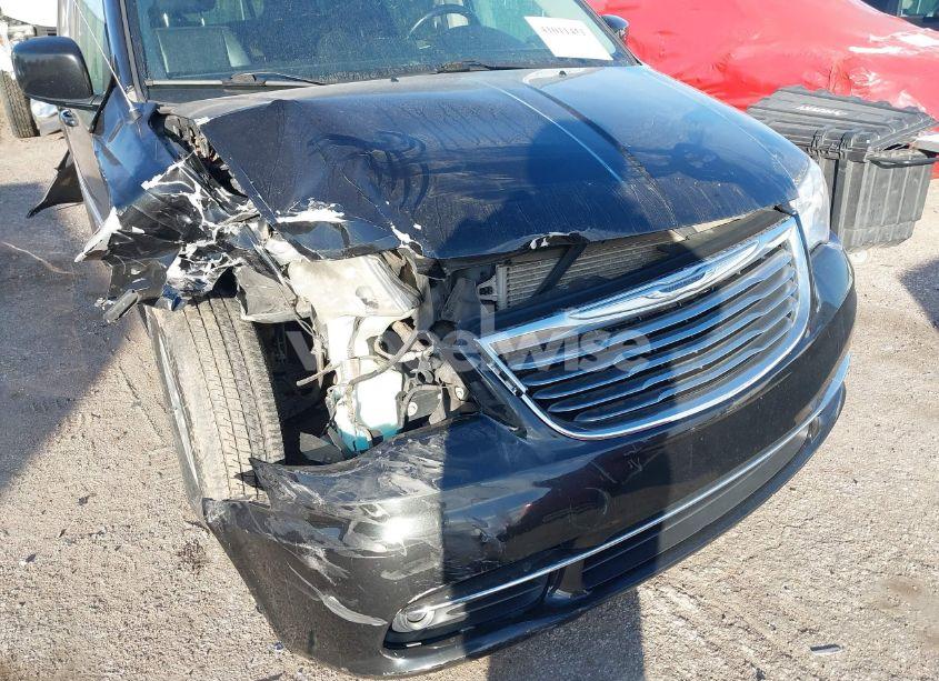 Photo 12 of 2014 Chrysler Town & COUNTRY TOURING (VIN 2C4RC1BG1ER372524)