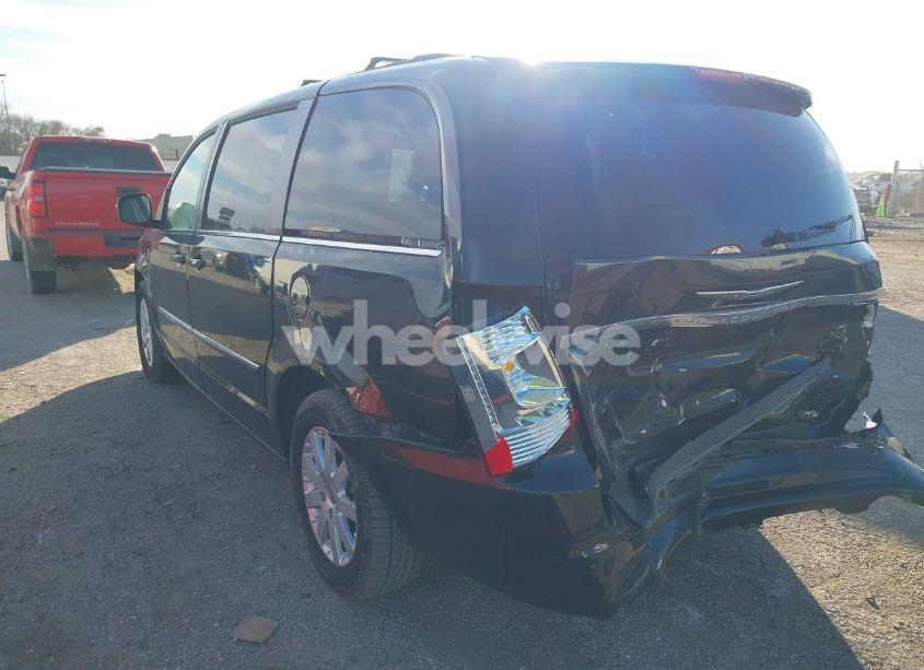 Photo 3 of 2014 Chrysler Town & COUNTRY TOURING (VIN 2C4RC1BG1ER372524)