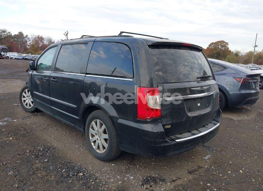 Photo 3 of 2014 Chrysler Town & COUNTRY TOURING (VIN 2C4RC1BG1ER398699)