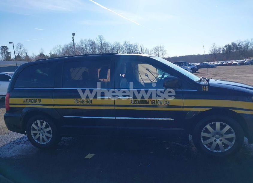 Photo 14 of 2014 Chrysler Town & COUNTRY TOURING (VIN 2C4RC1BG1ER409958)