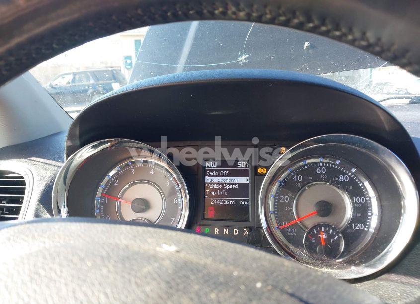 Photo 7 of 2014 Chrysler Town & COUNTRY TOURING (VIN 2C4RC1BG1ER409958)