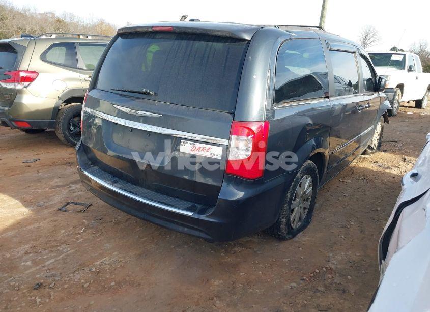 Photo 4 of 2014 Chrysler Town & COUNTRY TOURING (VIN 2C4RC1BG1ER418725)