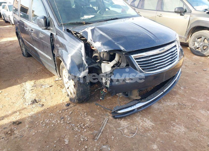 Photo 6 of 2014 Chrysler Town & COUNTRY TOURING (VIN 2C4RC1BG1ER418725)