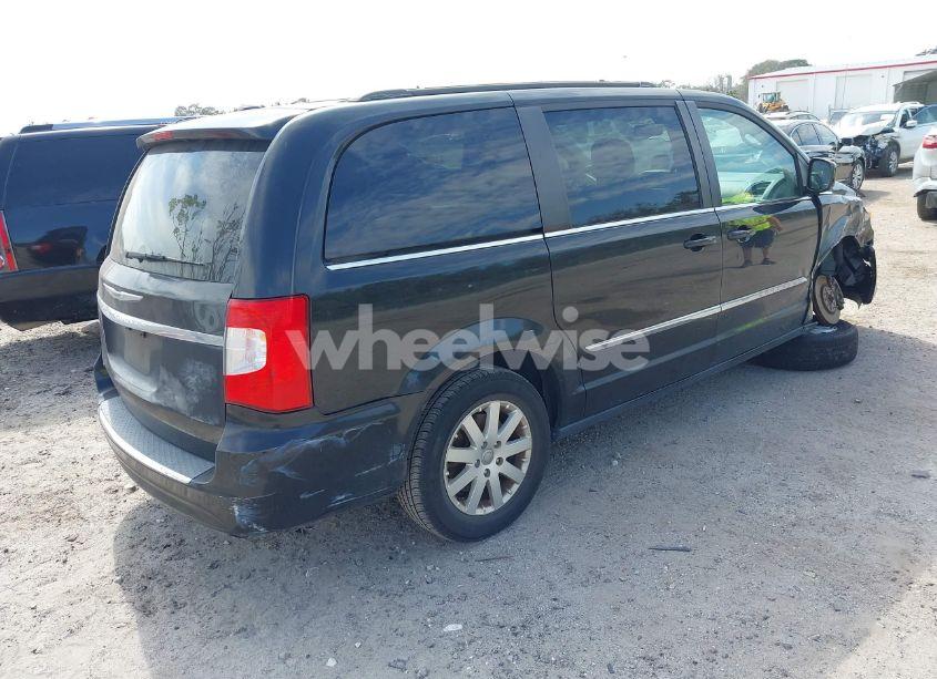 Photo 4 of 2014 Chrysler Town & COUNTRY TOURING (VIN 2C4RC1BG1ER435461)