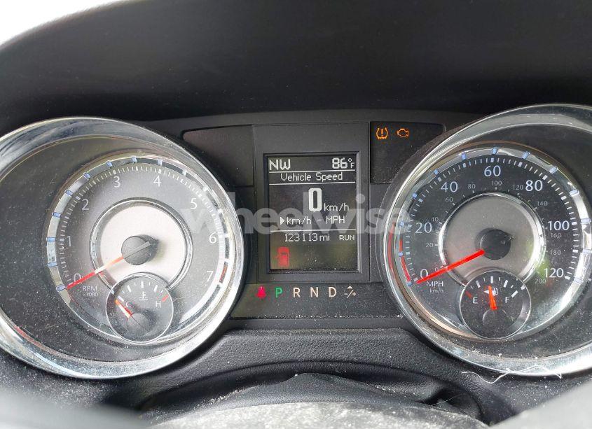 Photo 7 of 2014 Chrysler Town & COUNTRY TOURING (VIN 2C4RC1BG1ER435461)