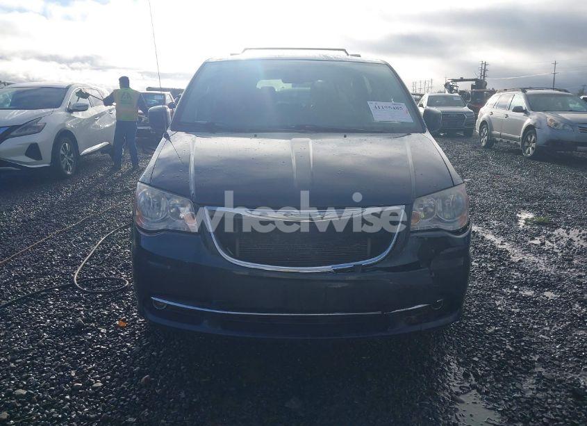 Photo 12 of 2014 Chrysler Town & COUNTRY TOURING (VIN 2C4RC1BG1ER435802)