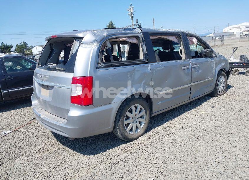 Photo 4 of 2014 Chrysler Town & COUNTRY TOURING (VIN 2C4RC1BG1ER439557)