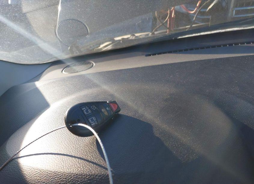 Photo 11 of 2014 Chrysler Town & COUNTRY TOURING (VIN 2C4RC1BG1ER445102)