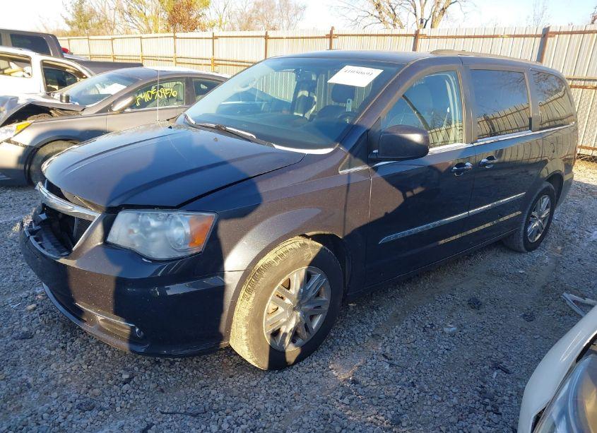 Photo 2 of 2014 Chrysler Town & COUNTRY TOURING (VIN 2C4RC1BG1ER445102)