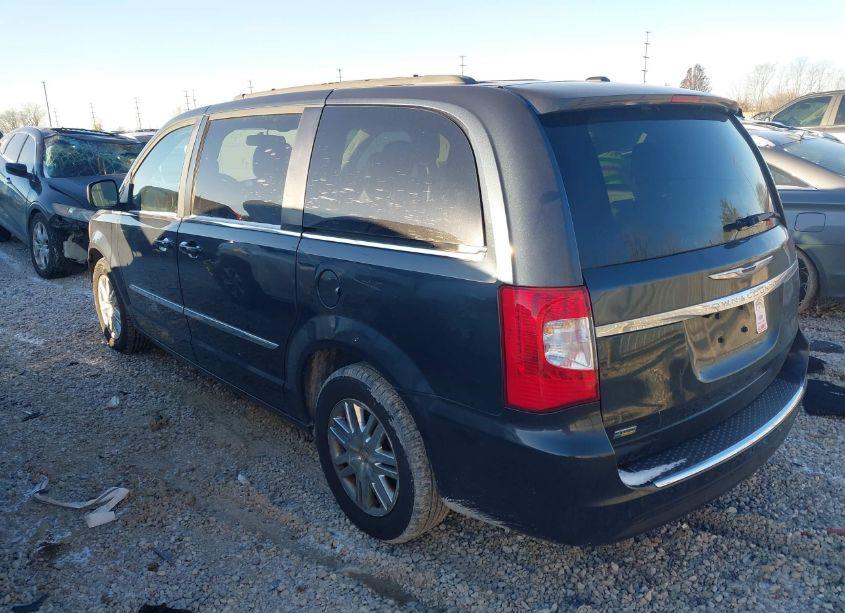 Photo 3 of 2014 Chrysler Town & COUNTRY TOURING (VIN 2C4RC1BG1ER445102)