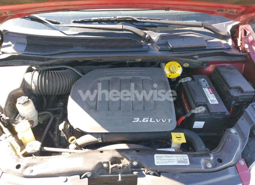 Photo 10 of 2014 Chrysler Town & COUNTRY TOURING (VIN 2C4RC1BG1ER445133)