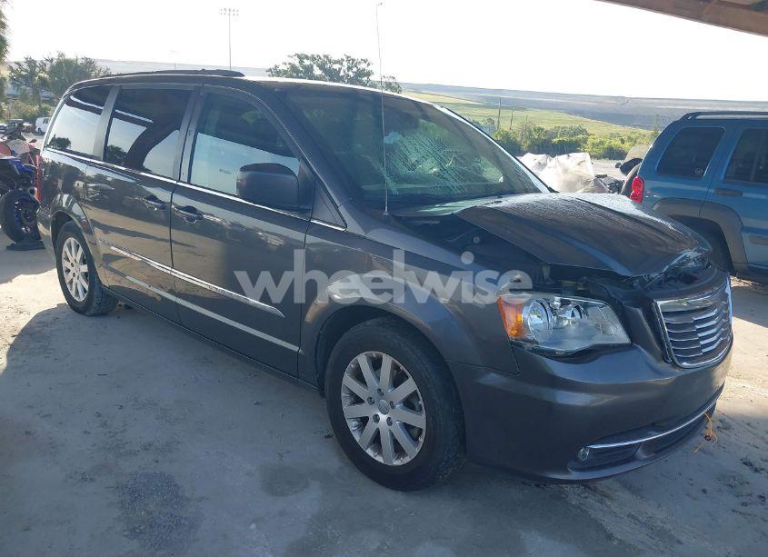2015 Chrysler Town & COUNTRY TOURING (VIN 2C4RC1BG1FR595728) main photo