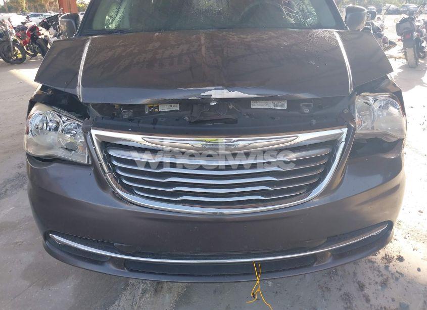 Photo 13 of 2015 Chrysler Town & COUNTRY TOURING (VIN 2C4RC1BG1FR595728)