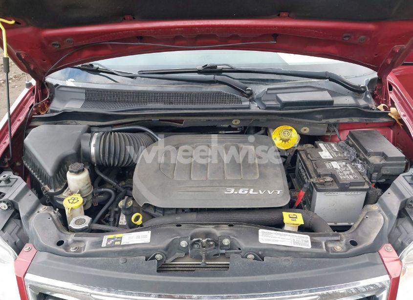 Photo 10 of 2015 Chrysler Town & COUNTRY TOURING (VIN 2C4RC1BG1FR601916)