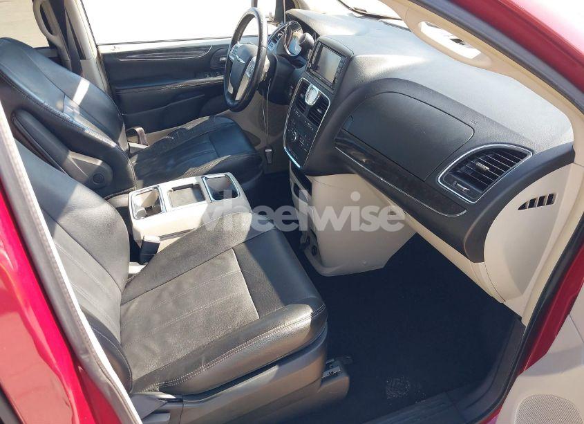 Photo 5 of 2015 Chrysler Town & COUNTRY TOURING (VIN 2C4RC1BG1FR617369)