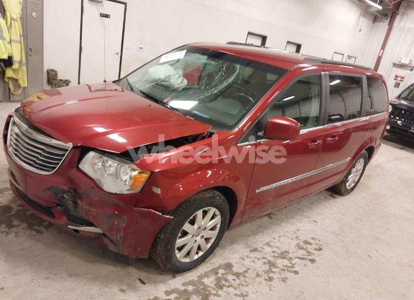 Photo 2 of 2015 Chrysler Town & COUNTRY TOURING (VIN 2C4RC1BG1FR618568)