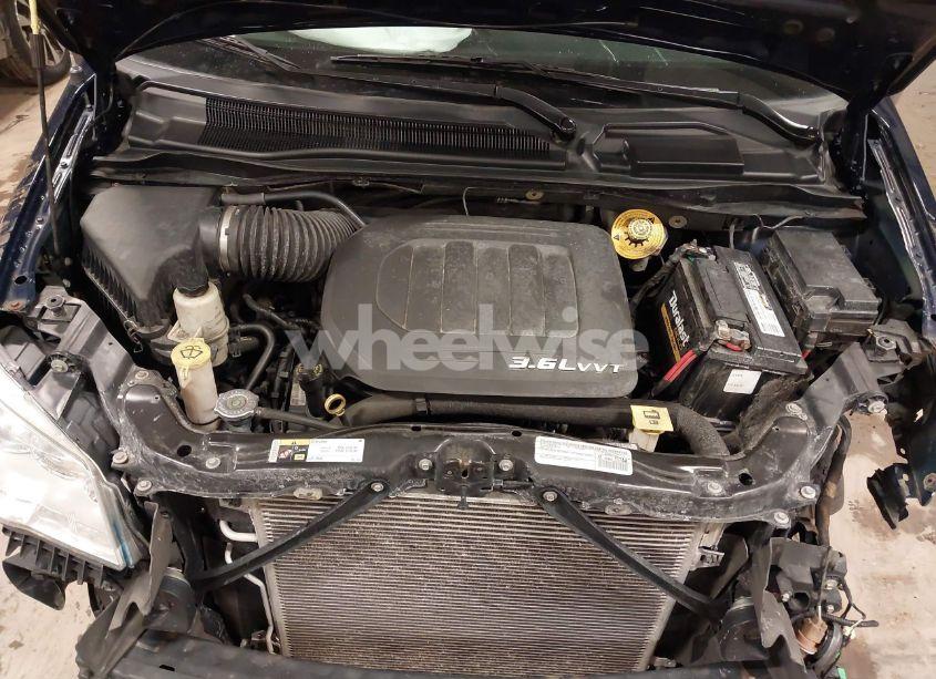 Photo 10 of 2015 Chrysler Town & COUNTRY TOURING (VIN 2C4RC1BG1FR638495)