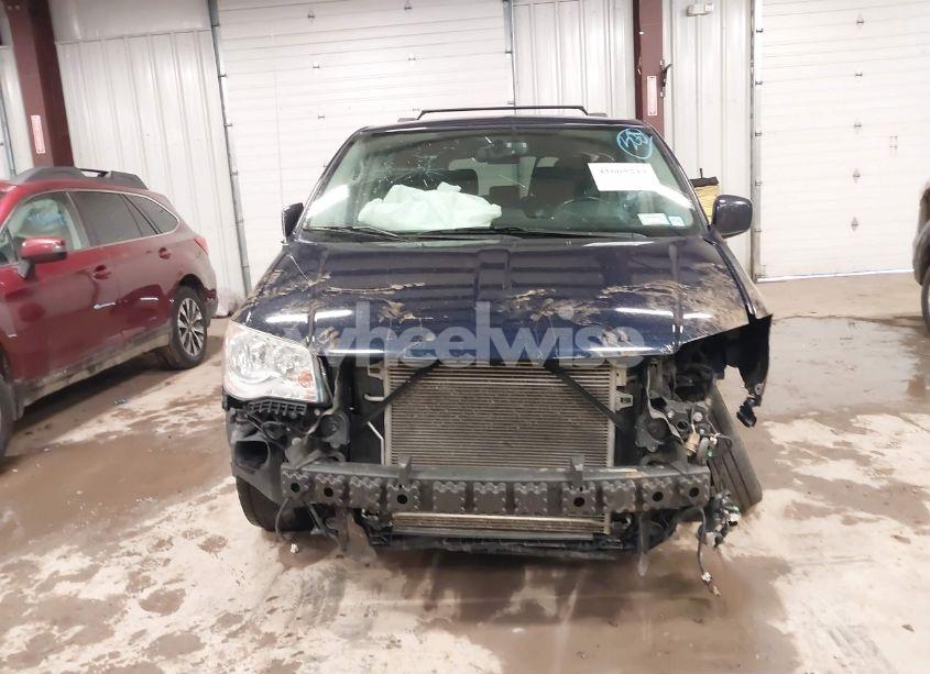 Photo 12 of 2015 Chrysler Town & COUNTRY TOURING (VIN 2C4RC1BG1FR638495)