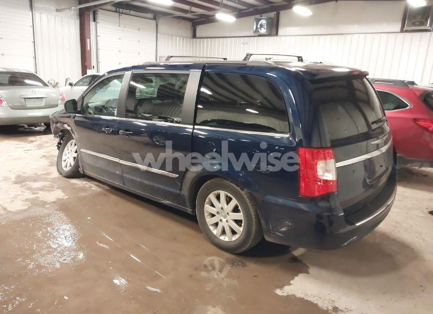 Photo 3 of 2015 Chrysler Town & COUNTRY TOURING (VIN 2C4RC1BG1FR638495)