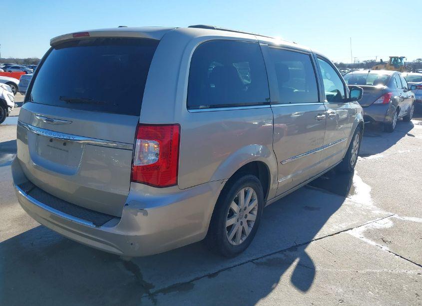 Photo 4 of 2015 Chrysler Town & COUNTRY TOURING (VIN 2C4RC1BG1FR661274)
