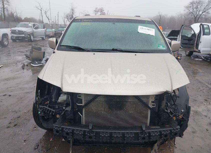 Photo 12 of 2015 Chrysler Town & COUNTRY TOURING (VIN 2C4RC1BG1FR698941)