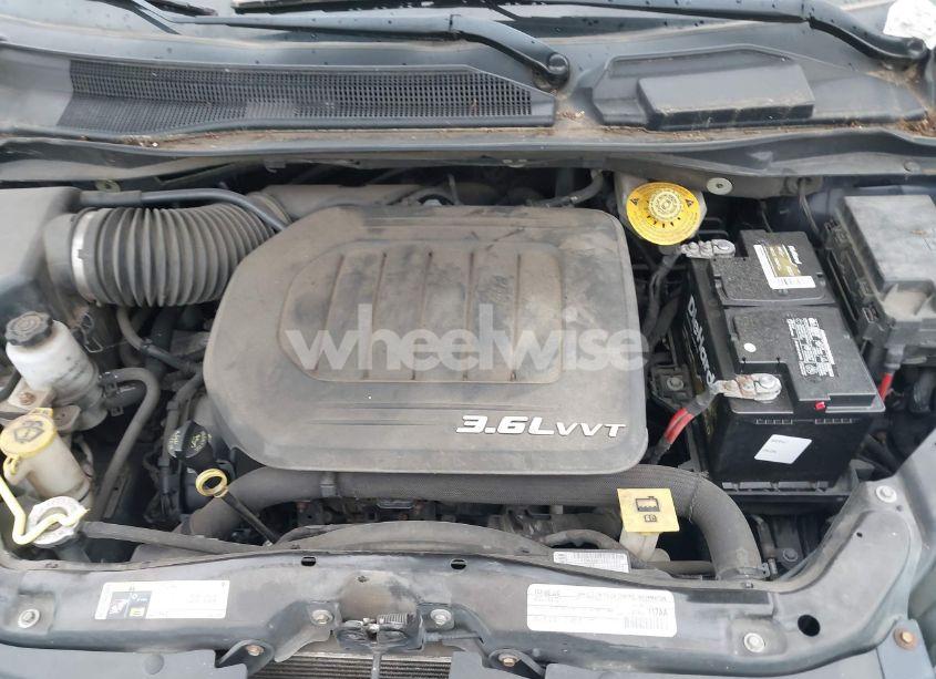 Photo 10 of 2015 Chrysler Town & COUNTRY TOURING (VIN 2C4RC1BG1FR708254)