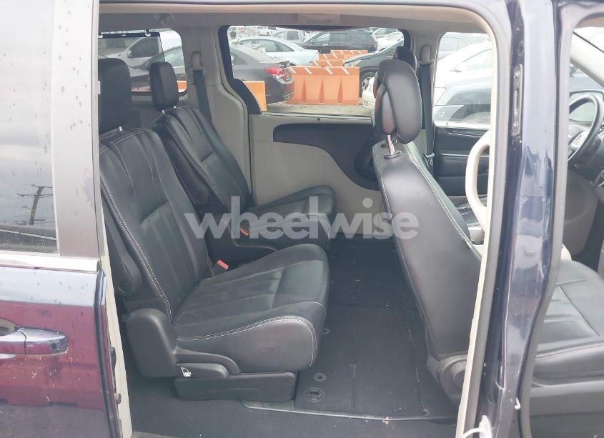 Photo 8 of 2015 Chrysler Town & COUNTRY TOURING (VIN 2C4RC1BG1FR708254)