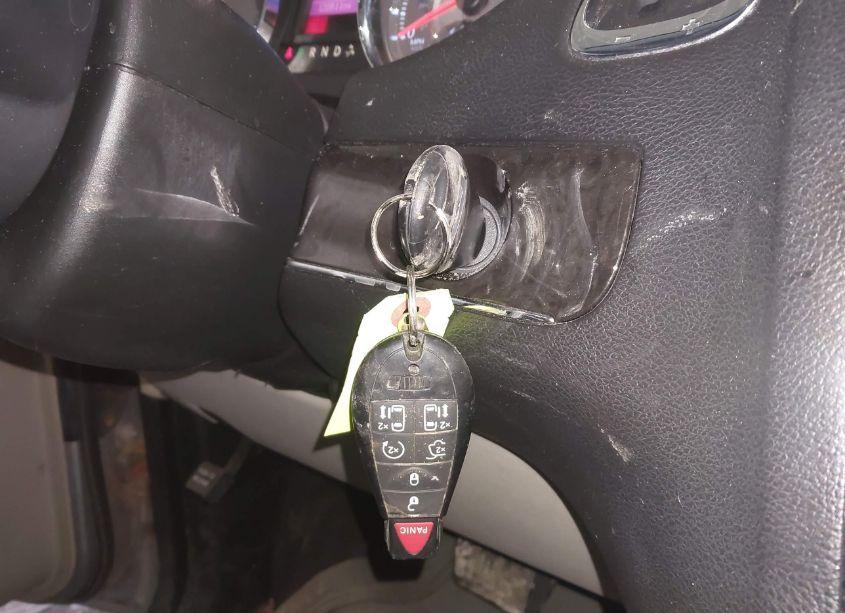 Photo 11 of 2016 Chrysler Town & COUNTRY TOURING (VIN 2C4RC1BG1GR148835)