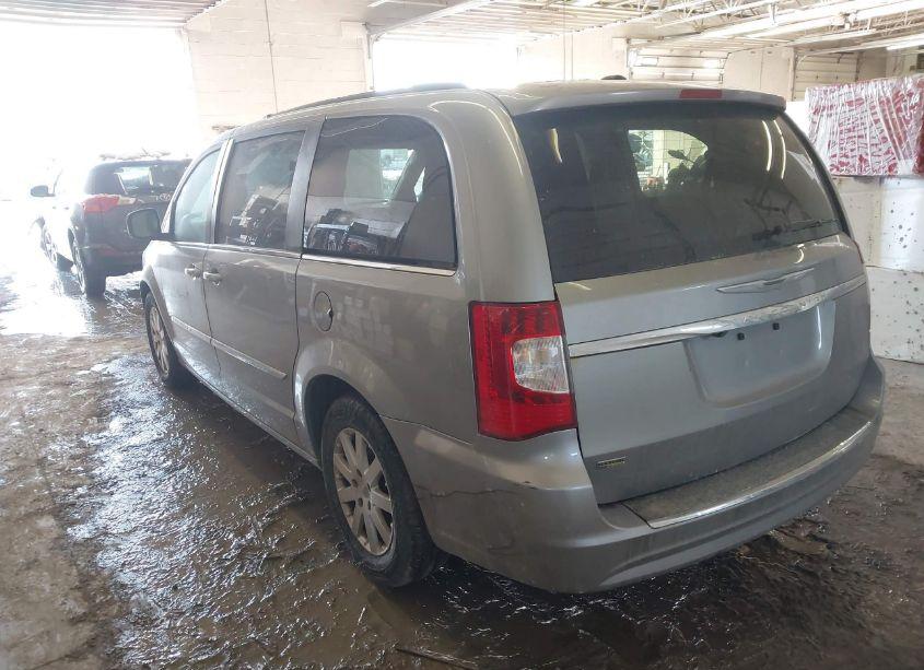 Photo 3 of 2016 Chrysler Town & COUNTRY TOURING (VIN 2C4RC1BG1GR148835)