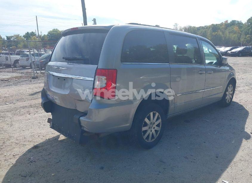 Photo 4 of 2016 Chrysler Town & COUNTRY TOURING (VIN 2C4RC1BG1GR156868)