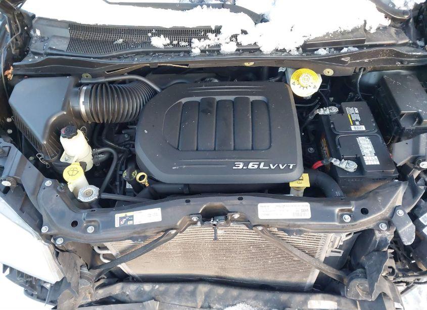 Photo 10 of 2016 Chrysler Town & COUNTRY TOURING (VIN 2C4RC1BG1GR158328)