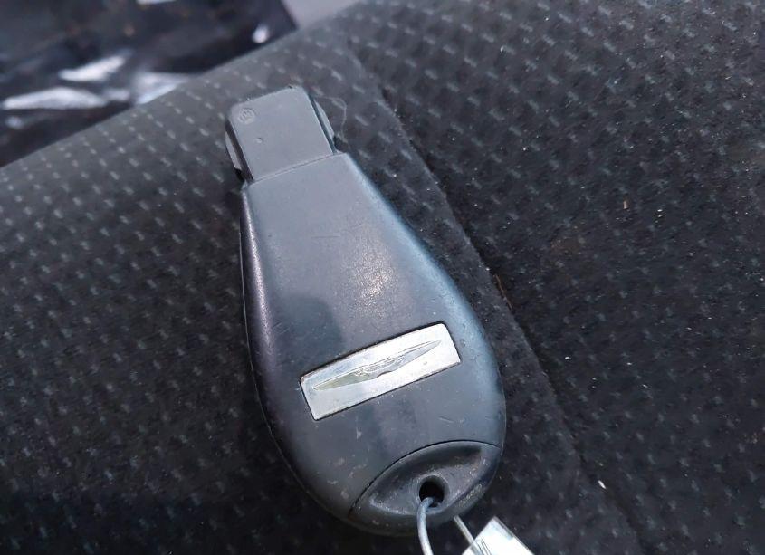 Photo 11 of 2016 Chrysler Town & COUNTRY TOURING (VIN 2C4RC1BG1GR158328)