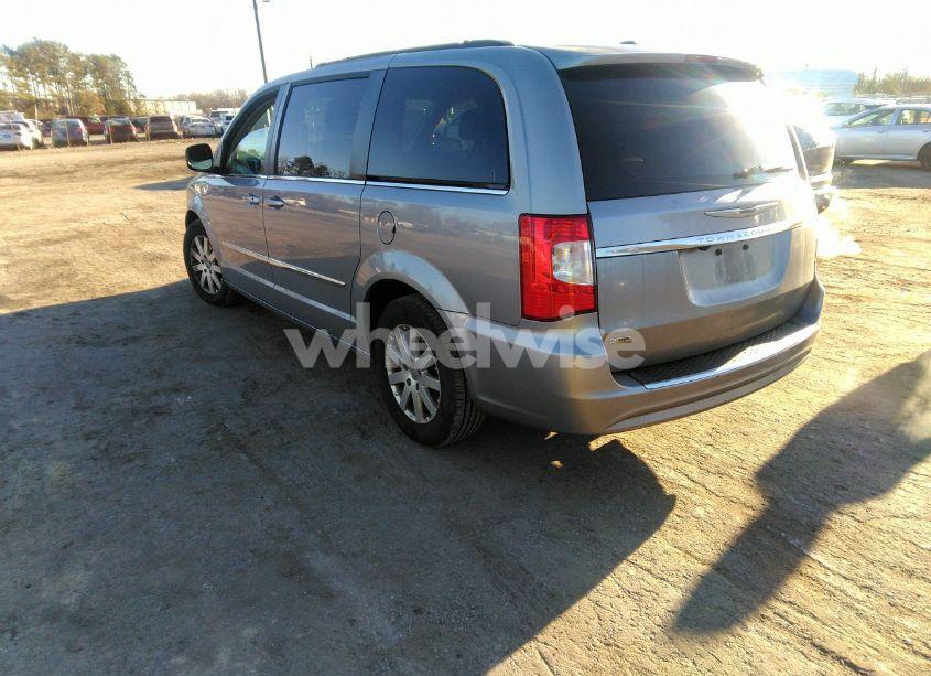 Photo 3 of 2016 Chrysler Town & COUNTRY TOURING (VIN 2C4RC1BG1GR185691)