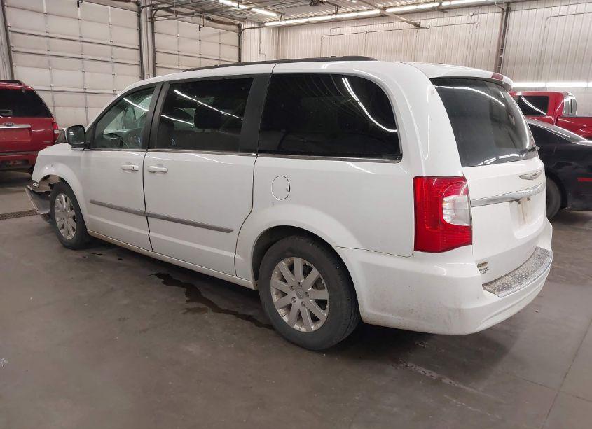 Photo 3 of 2016 Chrysler Town & COUNTRY TOURING (VIN 2C4RC1BG1GR186372)