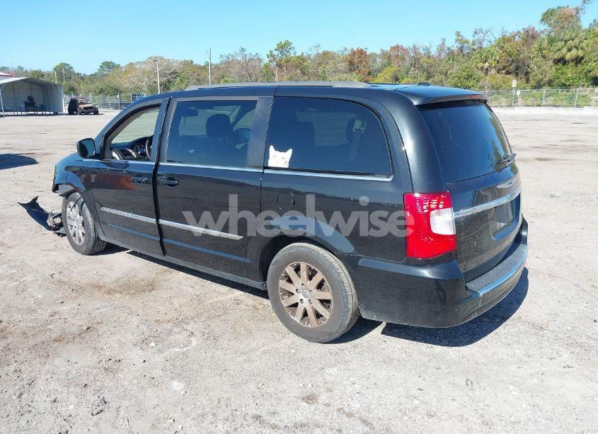 Photo 3 of 2016 Chrysler Town & COUNTRY TOURING (VIN 2C4RC1BG1GR189787)