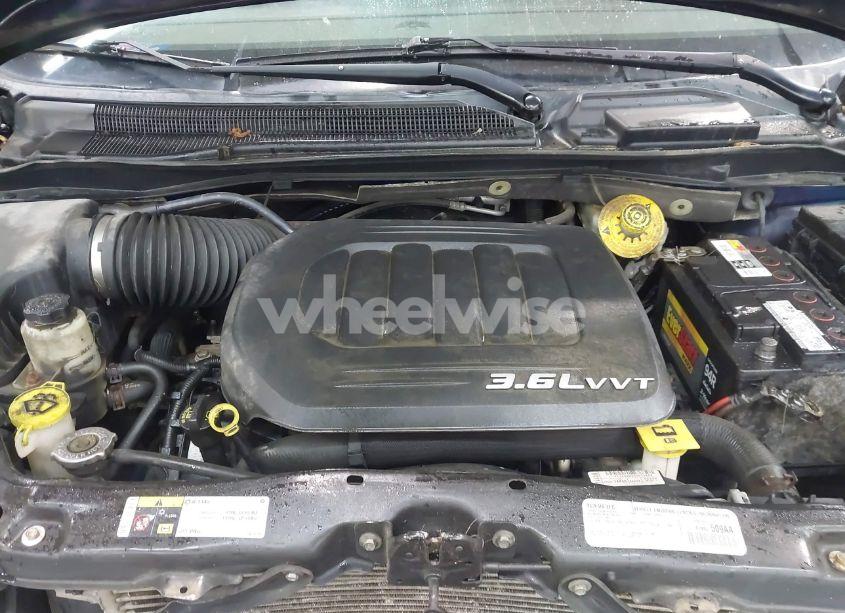 Photo 10 of 2016 Chrysler Town & COUNTRY TOURING (VIN 2C4RC1BG1GR205311)