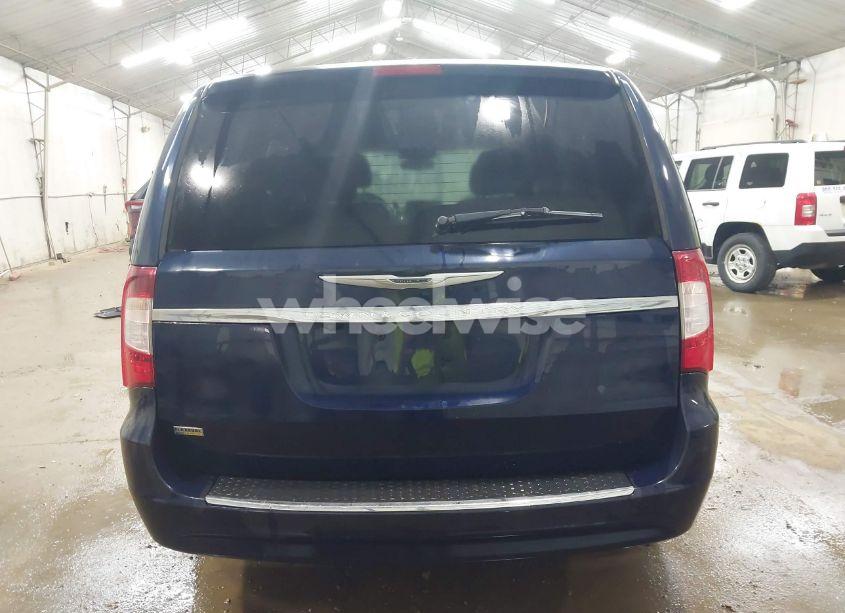 Photo 16 of 2016 Chrysler Town & COUNTRY TOURING (VIN 2C4RC1BG1GR205311)